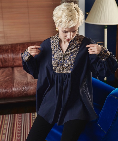 KOH.style（コースタイル）の「GONGFU  BACK BUTTON BLOUSE（シャツ/ブラウス・レディース・ネイビー/ブラック・FREE）」の13枚目の写真