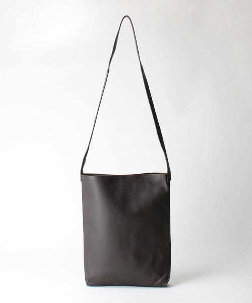 Hender Scheme ブラックレザーショルダーバッグ 人気レザーブランド【HENDER SCHEME/エンダースキーマー】レザー