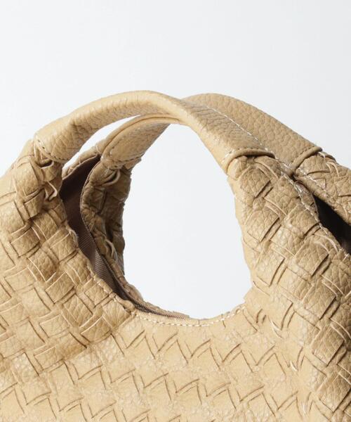 BEAUTY&YOUTH UNITED ARROWS（ビューティーアンドユースユナイテッドアローズ）の「BY フェイクレザーソフトメッシュハンドバッグ -2WAY-（ハンドバッグ・レディース・ベージュ/オフホワイト・FREE）」の8枚目の写真