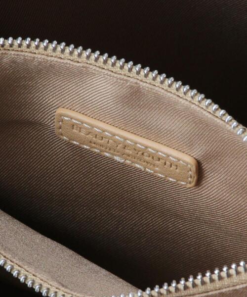 BEAUTY&YOUTH UNITED ARROWS（ビューティーアンドユースユナイテッドアローズ）の「BY フェイクレザーソフトメッシュハンドバッグ -2WAY-（ハンドバッグ・レディース・ベージュ/オフホワイト・FREE）」の10枚目の写真