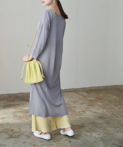 Chaco closet(チャコ クローゼット)の「オーバーサイズ シアーニット スリット入りロングワンピース チュニック(ワンピース・レディース・ブラック/ベージュ/オレンジ/ラベンダー/グリーン系その他/ブルー系その他・FREE)」の20枚目の写真