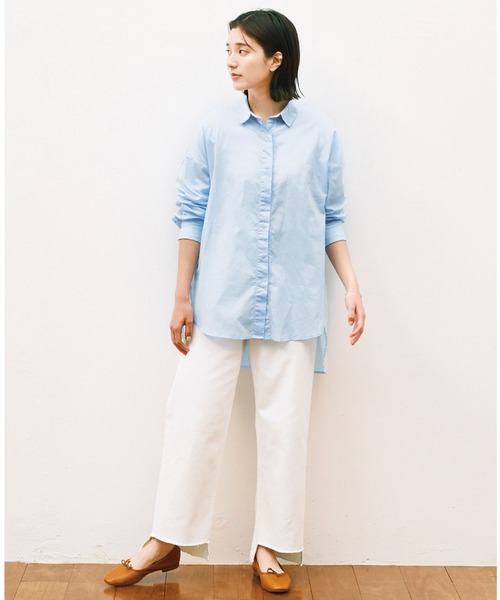 avecmoi（アヴェクモワ）の「【佐藤かなさんプロデュース】 アヴェクモワ　後ろ開きリボンシャツ〈サックス〉（シャツ/ブラウス・レディース・サックスブルー・LARGE/MEDIUM/X-LARGE/SMALL）」の2枚目の写真