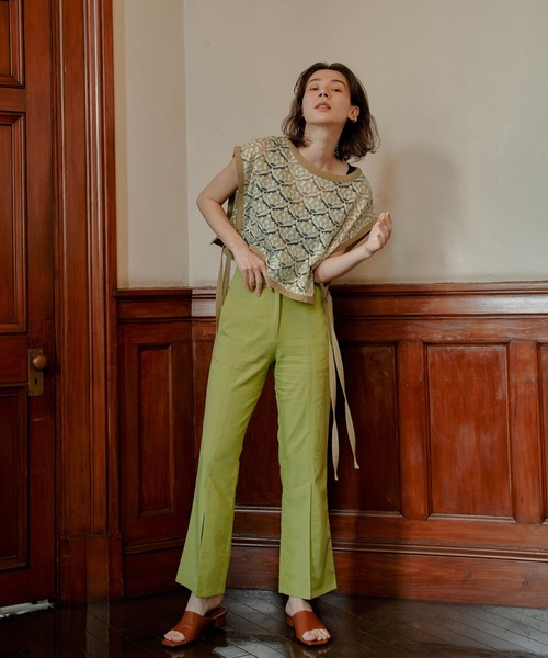 select MOCA（セレクトモカ）の「2021 SS レースパターンサイドリボンベスト（サイドリボンショート丈ベスト）（ベスト・レディース・ベージュ/ブラウン/イエロー・FREE）」の6枚目の写真