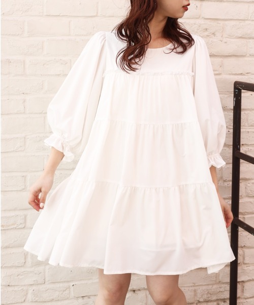 one after another NICE CLAUP（ワンアフターアナザーナイスクラップ）の「【Web限定】キャンディスリーブチュニック（チュニック・レディース・ドット/オフホワイト/サックスブルー/ブラック・FREE）」の2枚目の写真