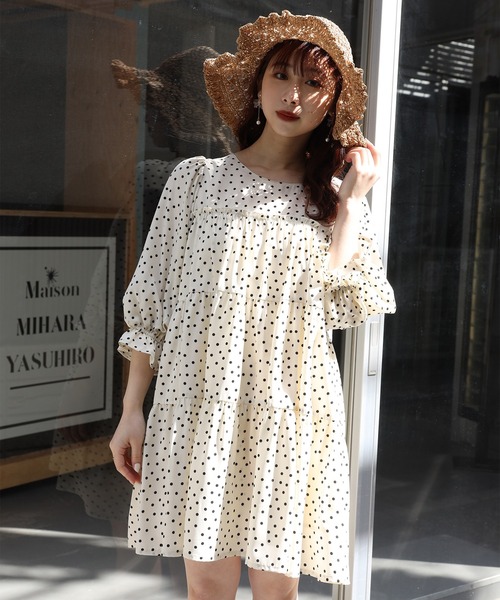 one after another NICE CLAUP（ワンアフターアナザーナイスクラップ）の「【Web限定】キャンディスリーブチュニック（チュニック・レディース・ドット/オフホワイト/サックスブルー/ブラック・FREE）」の7枚目の写真