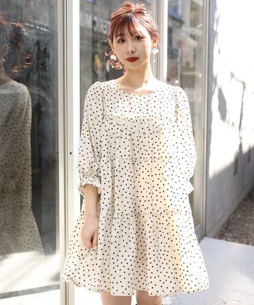 one after another NICE CLAUP（ワンアフターアナザーナイスクラップ）の「【Web限定】キャンディスリーブチュニック（チュニック・レディース・ドット/オフホワイト/サックスブルー/ブラック・FREE）」の13枚目の写真