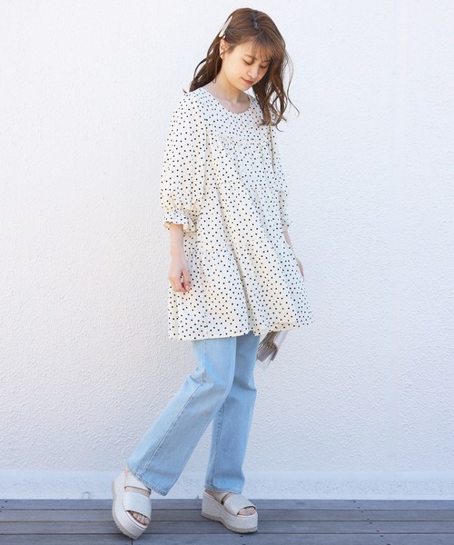 one after another NICE CLAUP（ワンアフターアナザーナイスクラップ）の「【Web限定】キャンディスリーブチュニック（チュニック・レディース・ドット/オフホワイト/サックスブルー/ブラック・FREE）」の20枚目の写真