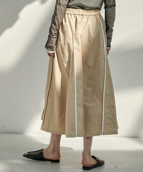 EMMA(EMMA CLOTHES)(エマ)の「【EMMA】ウェザークロスパイピングデザインフレアスカート/ロングスカート(スカート・レディース・ブラック/グリーン/ライトベージュ・FREE)」の13枚目の写真