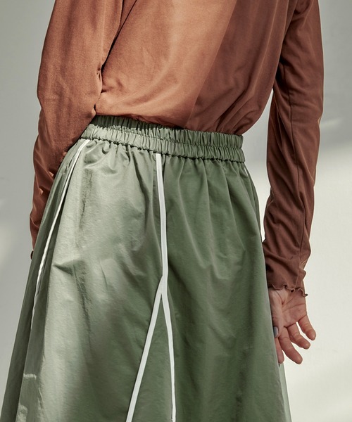 EMMA(EMMA CLOTHES)(エマ)の「【EMMA】ウェザークロスパイピングデザインフレアスカート/ロングスカート(スカート・レディース・ブラック/グリーン/ライトベージュ・FREE)」の15枚目の写真