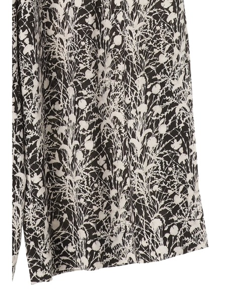 YECCA VECCA(イェッカヴェッカ)の「P.ミュルーズプリントスリットパンツ *(その他パンツ・レディース・ブラック/キャメル・FREE)」の20枚目の写真