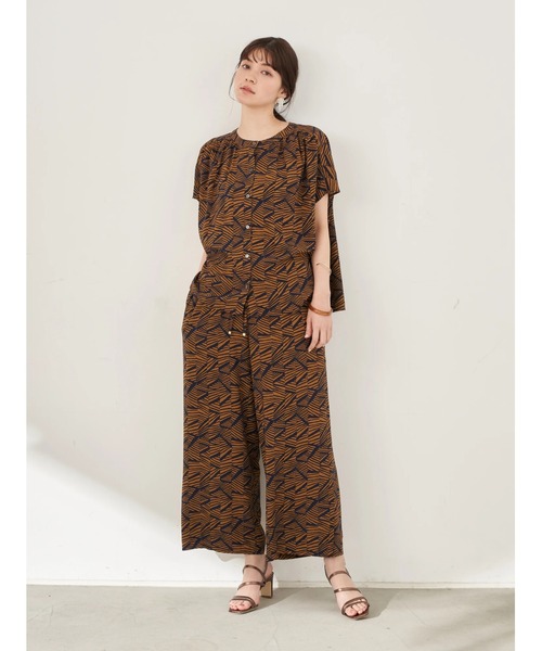 YECCA VECCA(イェッカヴェッカ)の「P.ミュルーズプリントスリットパンツ *(その他パンツ・レディース・ブラック/キャメル・FREE)」の8枚目の写真