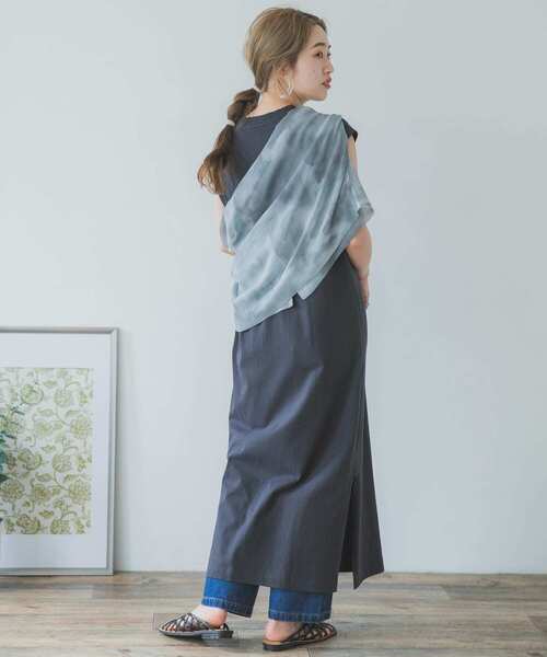 ITEMS URBANRESEARCH(アイテムズ アーバンリサーチ)の「キーネックカットワンピース(ワンピース・レディース・オフホワイト/カーキ/スミクロ・FREE)」の17枚目の写真