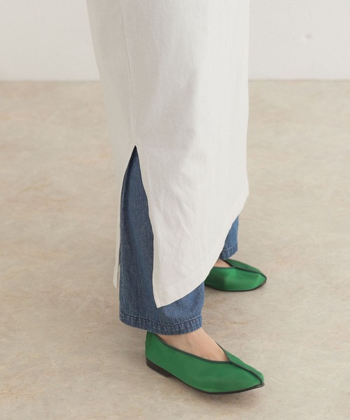 ITEMS URBANRESEARCH(アイテムズ アーバンリサーチ)の「キーネックカットワンピース(ワンピース・レディース・オフホワイト/カーキ/スミクロ・FREE)」の5枚目の写真