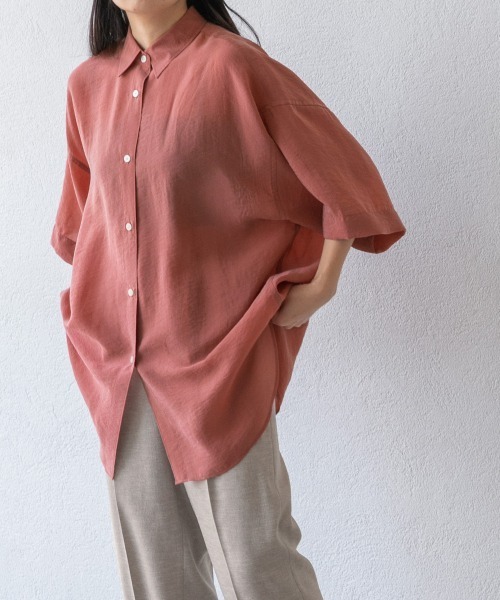 yuw（ユウ）の「シアーシャツＳＳ　951584（シャツ/ブラウス・レディース・オフホワイト/ピンク/イエロー/グリーン・FREE）」の4枚目の写真