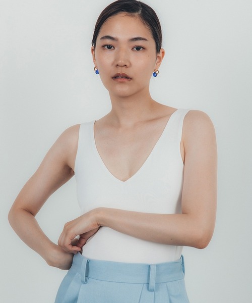 STUNNING LURE（スタニングルアー）の「インナー2wayタンク（タンクトップ・レディース・ホワイト/ブラック・SMALL/MEDIUM）」の2枚目の写真