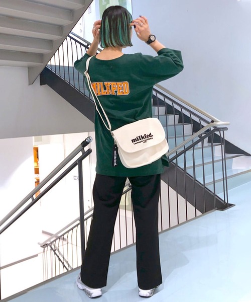 MILKFED.(ミルクフェド)の「ROUND CANVAS SHOULDERBAG(ショルダーバッグ・レディース・ベージュ/ライトピンク/ブラック/ホワイト・ONE SIZE)」の18枚目の写真