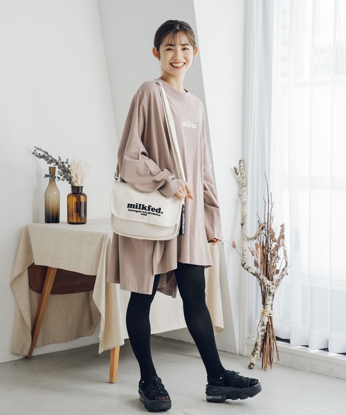 MILKFED.(ミルクフェド)の「ROUND CANVAS SHOULDERBAG(ショルダーバッグ・レディース・ベージュ/ライトピンク/ブラック/ホワイト・ONE SIZE)」の17枚目の写真