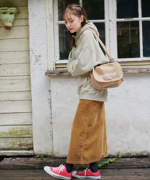 MILKFED.(ミルクフェド)の「ROUND CANVAS SHOULDERBAG(ショルダーバッグ・レディース・ベージュ/ライトピンク/ブラック/ホワイト・ONE SIZE)」の22枚目の写真