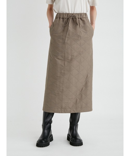 Mila Owen（ミラオーウェン）の「キルティング後ベンツストレートスカート（スカート・レディース・ブラック/カーキ/アイボリー・1/0）」の5枚目の写真