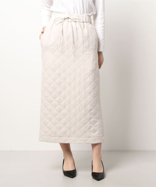 Mila Owen（ミラオーウェン）の「キルティング後ベンツストレートスカート（スカート・レディース・ブラック/カーキ/アイボリー・1/0）」の11枚目の写真