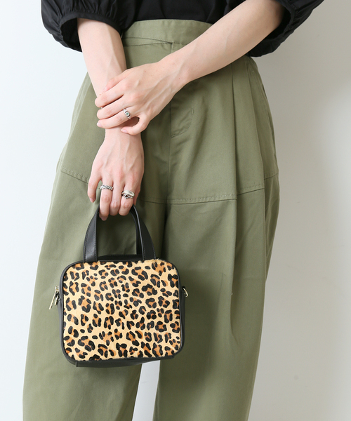 Simplicite（サンプリシテ）の「ハラコBAG◆（ショルダーバッグ・レディース・ブラック/ベージュ/ブラウン・FREE）」の2枚目の写真