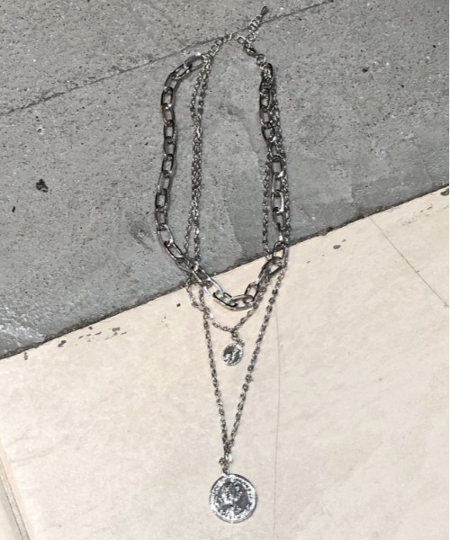 Chikashitsu +(チカシツプラス)の「【Chikashitsu +/チカシツプラス】layered necklace/レイヤード ネックレス 3連 チェーン コイン ネックレス(ネックレス・メンズ・シルバー系1/シルバー系2・FREE)」の1枚目の写真