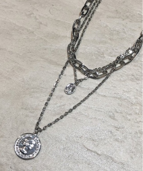 Chikashitsu +(チカシツプラス)の「【Chikashitsu +/チカシツプラス】layered necklace/レイヤード ネックレス 3連 チェーン コイン ネックレス(ネックレス・メンズ・シルバー系1/シルバー系2・FREE)」の6枚目の写真
