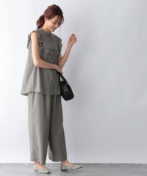 GLOBAL WORK(グローバルワーク)の「フレンチフリルブラウス【MATINEE LINE】/954854(シャツ/ブラウス・レディース・ブラック/オフホワイト/グリーン系その他4・MEDIUM/LARGE)」の4枚目の写真