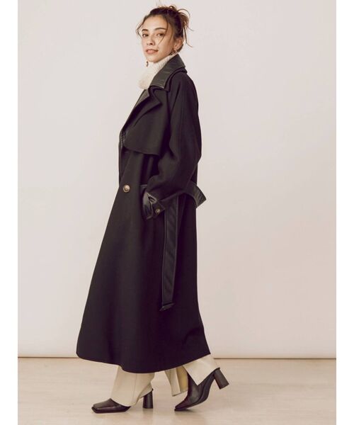 EVRIS（エヴリス）の「バイカラーデザインショートブーツ（ブーツ・レディース・ブラック/ブラウン・SMALL/MEDIUM/LARGE）」の5枚目の写真