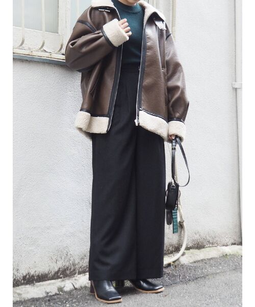 EVRIS（エヴリス）の「バイカラーデザインショートブーツ（ブーツ・レディース・ブラック/ブラウン・SMALL/MEDIUM/LARGE）」の11枚目の写真