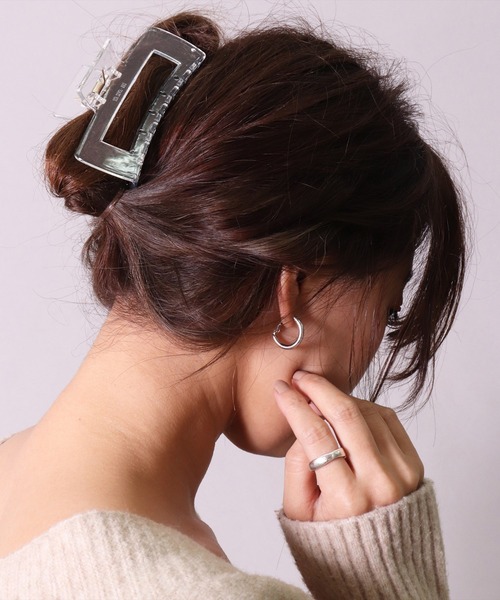 BAYBLO（ベイブロ）の「(SB)ビックスクエア ヘアクリップ（バレッタ/ヘアクリップ・レディース・シャンパン/ダークオレンジ/クリーム/クリア/ブルーグレー/マスタード/ブラウン系その他/バーガンディー/ピンク/アイボリー/モスグリーン/ベージュ/ブラウン/スミクロ/クリアブラック/エンジ・FREE）」の16枚目の写真