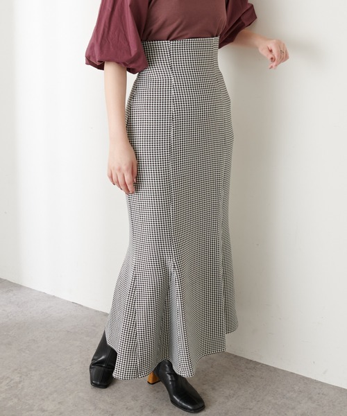 natural couture（ナチュラルクチュール）の「【WEB限定カラー有り】ハイウエストスエードマーメイドスカート Mサイズ（スカート・レディース・アイボリー/スミクロ/モカ/ピンク/その他1/チェック/その他2・MEDIUM）」の7枚目の写真