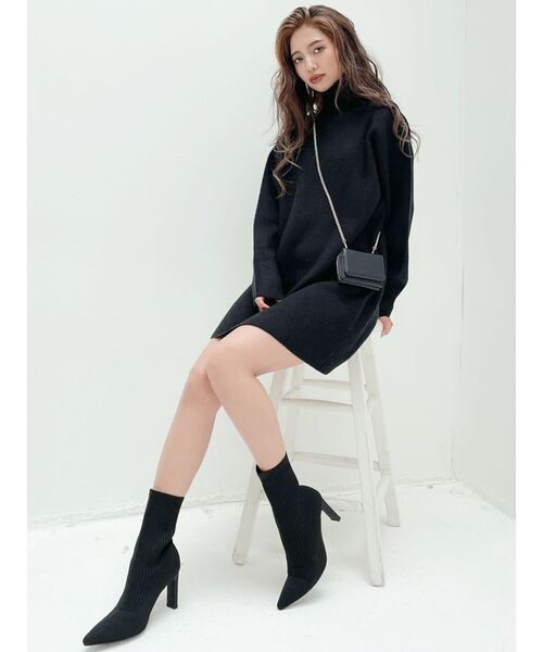 GYDA(ジェイダ)の「タートルネックルーズ ニット ワンピース(ワンピース・レディース・アイボリー/ブラック・FREE)」の19枚目の写真