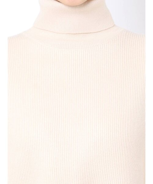 GYDA(ジェイダ)の「タートルネックルーズ ニット ワンピース(ワンピース・レディース・アイボリー/ブラック・FREE)」の14枚目の写真