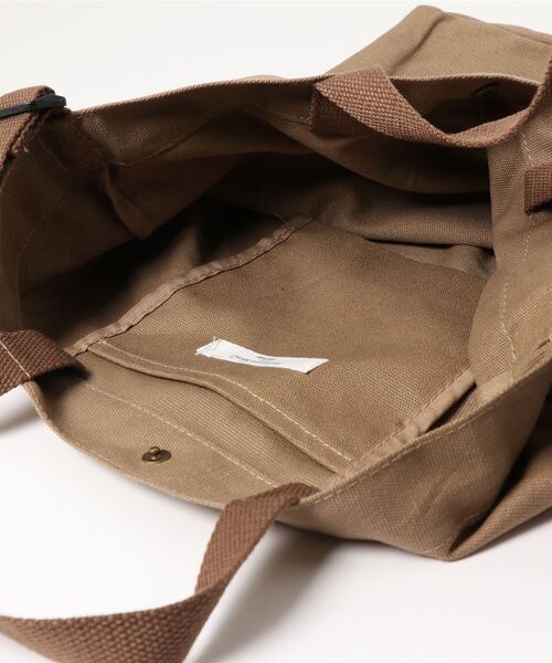 Samansa Mos2 blue（サマンサモスモスブルー）の「キャンバスロゴプリント2WAYショルダー（ショルダーバッグ・レディース・ブラック/ベージュ/キナリ・ﾌﾘ-）」の6枚目の写真