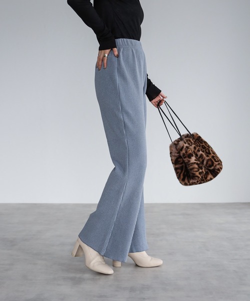 r.(アールドット)の「ダブルフェイス ミニプリーツ フレアパンツ(スウェットパンツ・レディース・ブラック/ブラウン/ベージュ/ブルー/パープル・MEDIUM)」の12枚目の写真