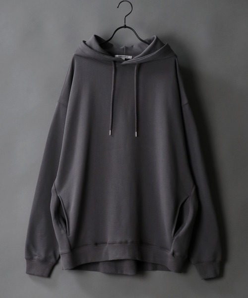 SITRY（シトリー）の「wide silhouette sweat hoodie/ワイドシルエット スウェット フーディー/パーカー（パーカー・メンズ・オフホワイト/グレー/ブルーグレー/チャコールグレー/ブラック/グレイッシュベージュ/ホワイト系その他/グレー系その他/ブラック系その他/ネイビー/グリーン・M/L）」の6枚目の写真