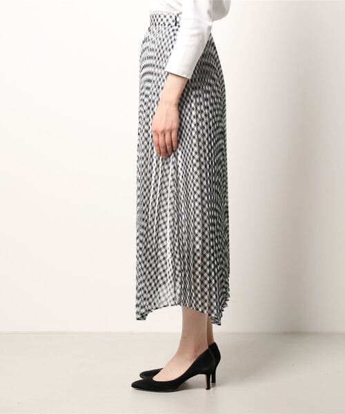 LE CIEL BLEU(ルシェルブルー)の「Sheer Gingaham Pleated Skirt(スカート・レディース・ブラック/ブラウン・38/34/36)」の10枚目の写真