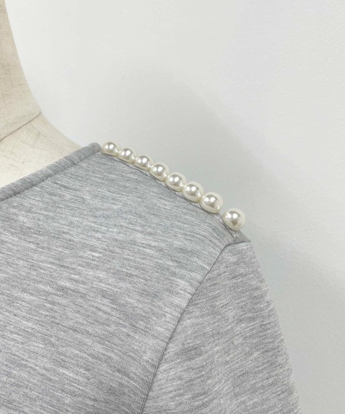 PICCIN（ピッチン）の「肩パール裾アシメ切替プルオーバー（Tシャツ/カットソー・レディース・ライトグレー/ブラック・M）」の22枚目の写真