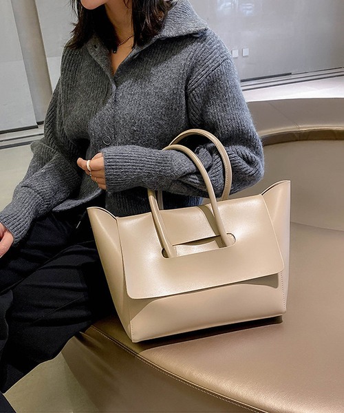 shopnikoniko(ショップニコニコ)の「合成皮革 トートバッグ(トートバッグ・レディース・ベージュ/ブラック/ブラウン・フリー)」の5枚目の写真