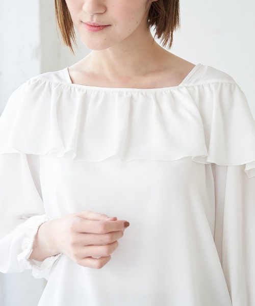 ROPE' PICNIC(ロペピクニック)の「ラッフルデザインブラウス(シャツ/ブラウス・レディース・ネイビー/オフホワイト/イエロー・38)」の7枚目の写真