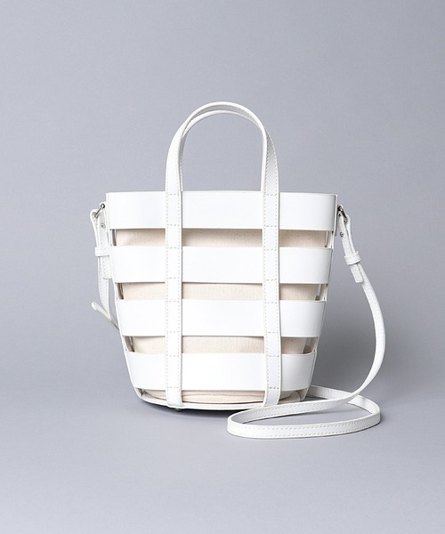 YAHKI(ヤーキ)の「【 YAHKI / ヤーキ 】 W FACE LEATHER SHOULDER / レザーショルダーバッグ(ショルダーバッグ・レディース・ホワイト/ブラック・FREE)」の3枚目の写真