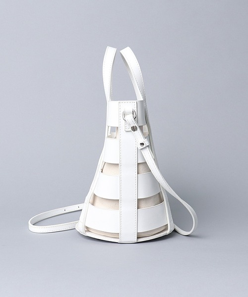 YAHKI(ヤーキ)の「【 YAHKI / ヤーキ 】 W FACE LEATHER SHOULDER / レザーショルダーバッグ(ショルダーバッグ・レディース・ホワイト/ブラック・FREE)」の5枚目の写真