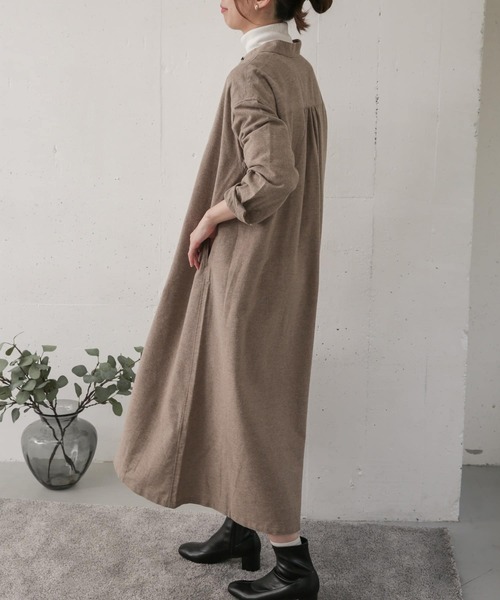 URBAN RESEARCH DOORS（アーバンリサーチドアーズ）の「コットンフランネルシャツワンピース（ワンピース・レディース・ベージュ/ネイビー/グレー・ONE）」の9枚目の写真