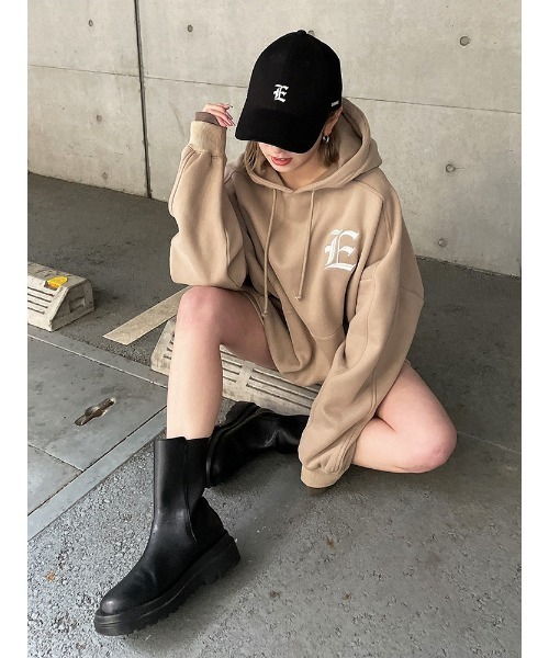 ENVYM（アンビー）の「オーバールーズロゴＰＯ（Tシャツ/カットソー・レディース・ホワイト/ブラック/ベージュ/ピンク・FREE）」の3枚目の写真