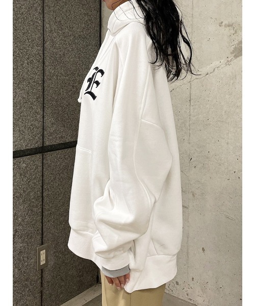 ENVYM（アンビー）の「オーバールーズロゴＰＯ（Tシャツ/カットソー・レディース・ホワイト/ブラック/ベージュ/ピンク・FREE）」の20枚目の写真