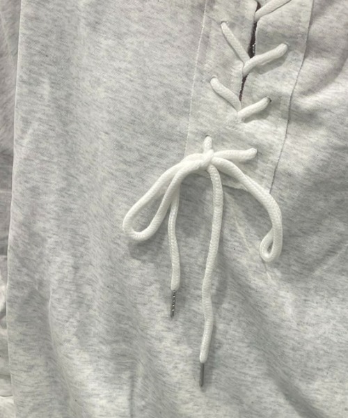sakishimatokyo(サキシマトーキョー)の「レースアッププルオーバー(Tシャツ/カットソー・レディース・ブラック/グレー・FREE)」の9枚目の写真