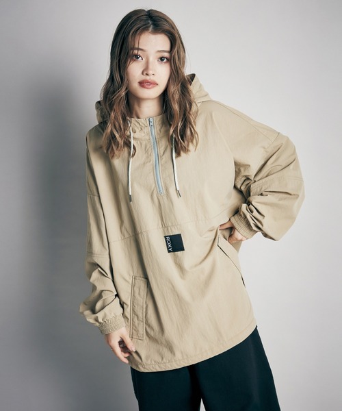ROXY(ロキシー)の「ANORAK JACKET/ロキシーナイロンアノラックジャケット(ナイロンジャケット・レディース・ブラック/ベージュ・MEDIUM/LARGE)」の3枚目の写真