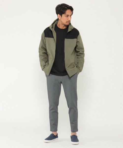 IKKA LOUNGE(イッカラウンジ)の「テックストレッチ切替ジップパーカー(パーカー・メンズ・スモークグレー/オリーブ・L/S/XL/M)」の10枚目の写真