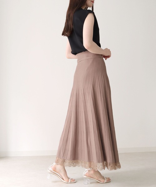 HER CLOSET(ハークローゼット)の「【cheriella】WEB限定イージーケアCOOLタッチセンターラインノースリーブサマーニット(ニット/セーター・レディース・ブラック/ブルー/ピンクベージュ/テラコッタ/ホワイト/グレイッシュベージュ・M)」の20枚目の写真